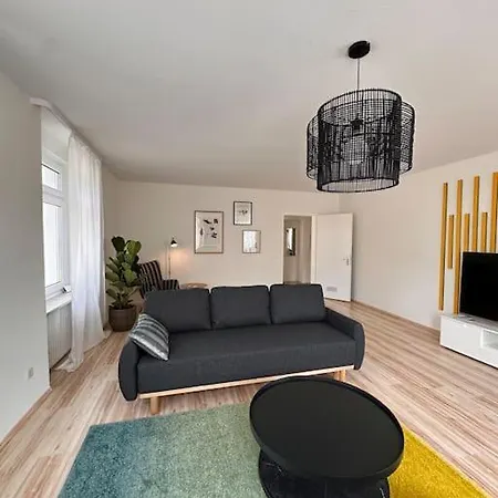 Amao-Amber I 120Qm I Exklusives Gruppen-Apartment I 3 King-Size Betten, 2 Baeder & Gratis Parkplatz Rheinhausen Exterior photo