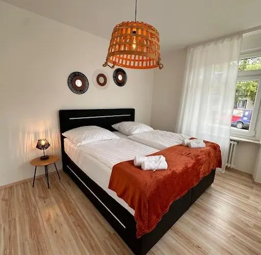 Amao-Amber I 120Qm I Exklusives Gruppen-Apartment I 3 King-Size Betten, 2 Baeder & Gratis Parkplatz