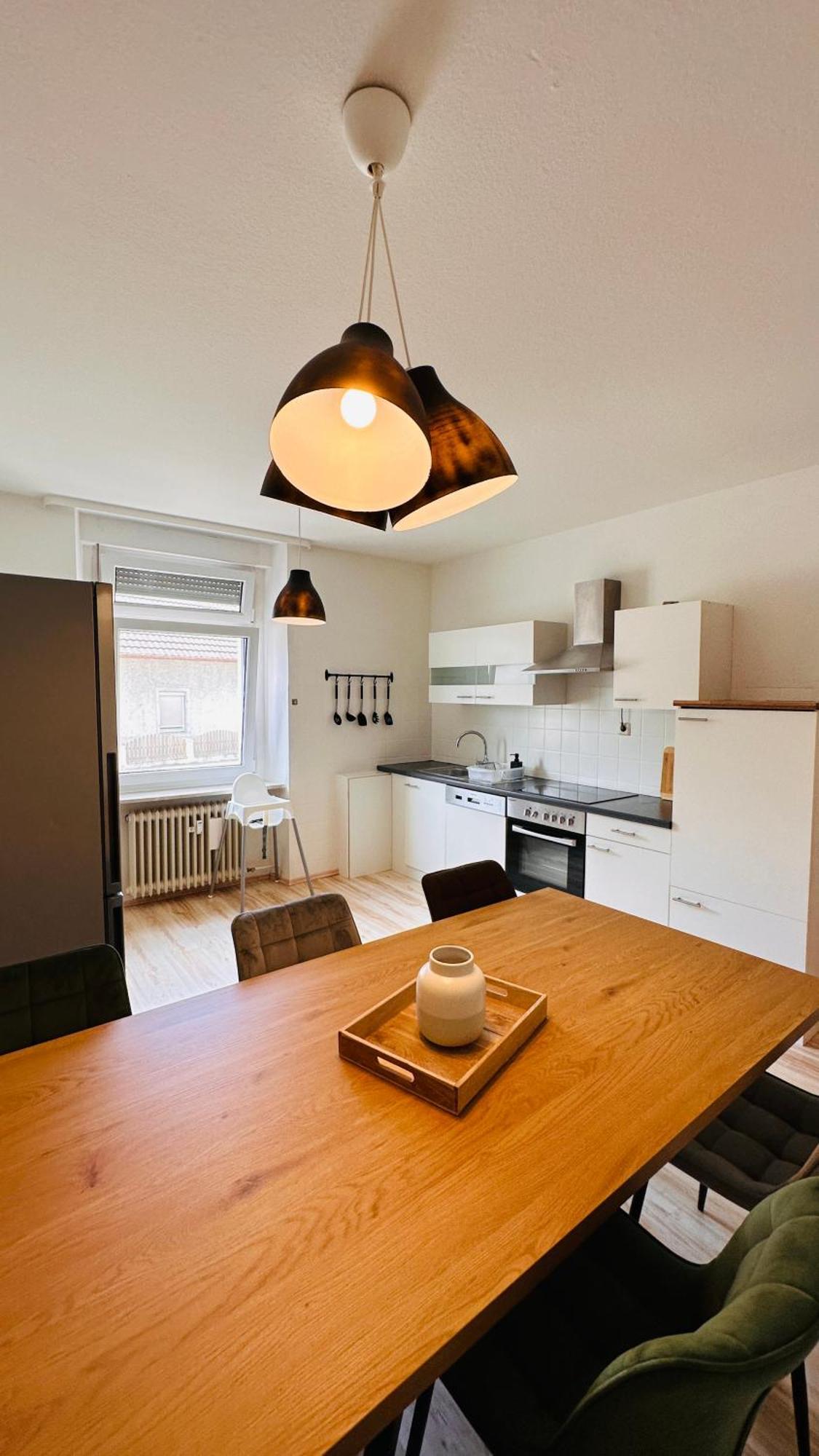 Amao-amber I 120qm I Exklusives Gruppen-apartment I 3 King-size Betten, 2 Baeder & Gratis Parkplatz