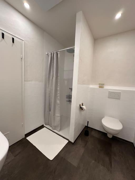 Amao-amber I 120qm I Exklusives Gruppen-apartment I 3 King-size Betten, 2 Baeder & Gratis Parkplatz *