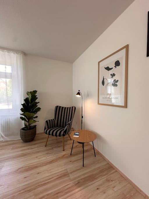 Amao-amber I 120qm I Exklusives Gruppen-apartment I 3 King-size Betten, 2 Baeder & Gratis Parkplatz * Райнхаузен