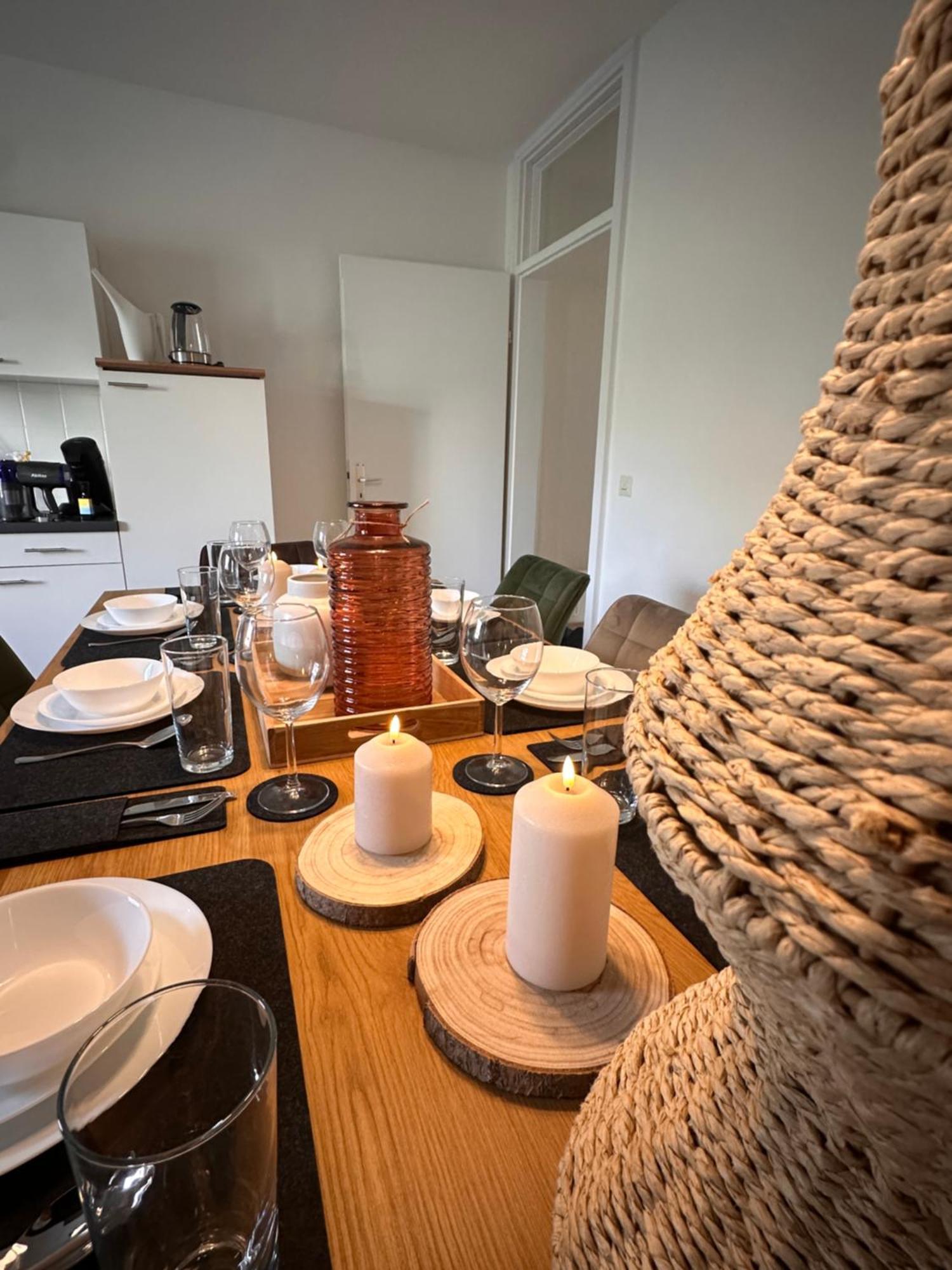 Amao-amber I 120qm I Exklusives Gruppen-apartment I 3 King-size Betten, 2 Baeder & Gratis Parkplatz