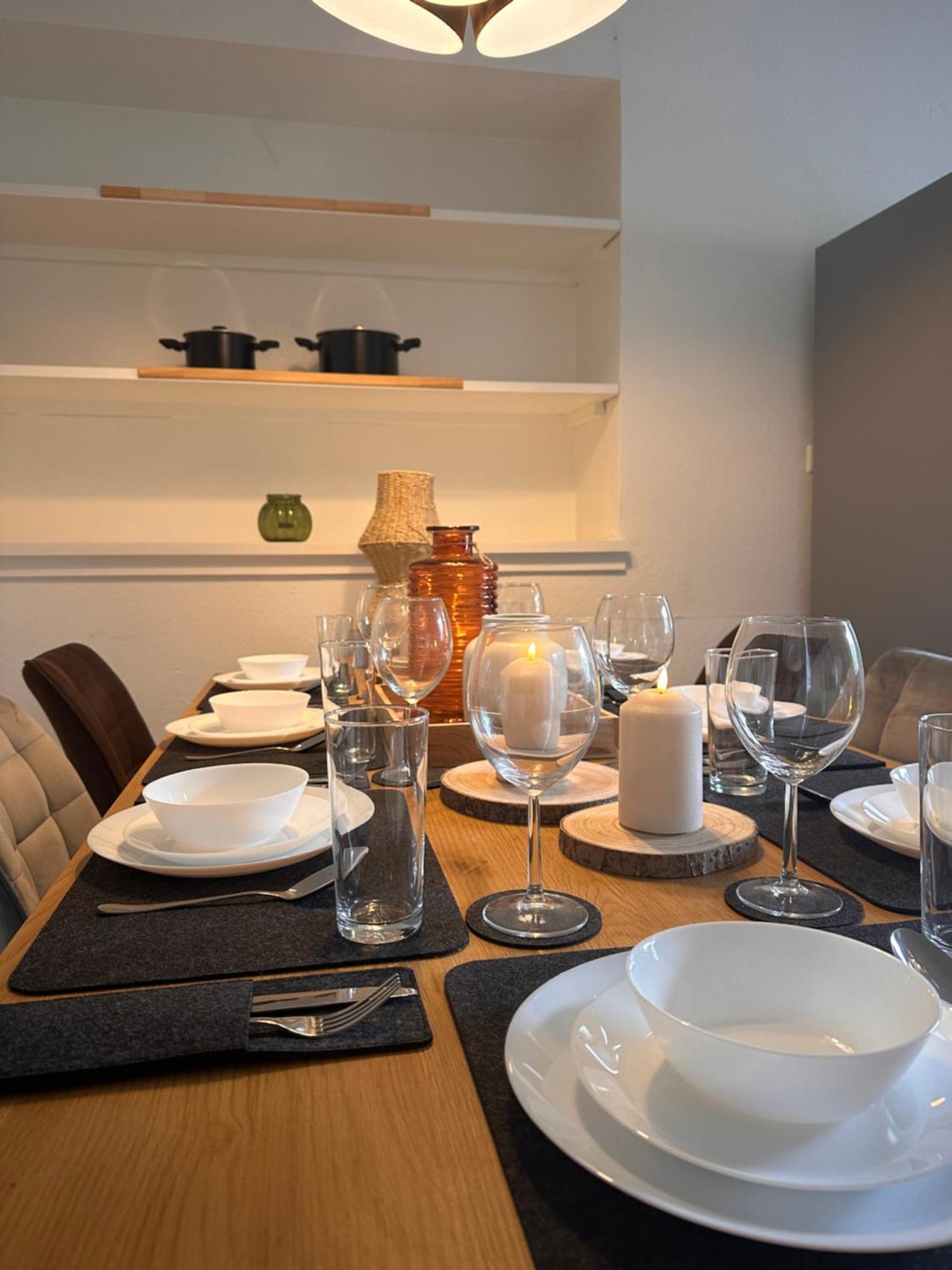 Amao-amber I 120qm I Exklusives Gruppen-apartment I 3 King-size Betten, 2 Baeder & Gratis Parkplatz *
